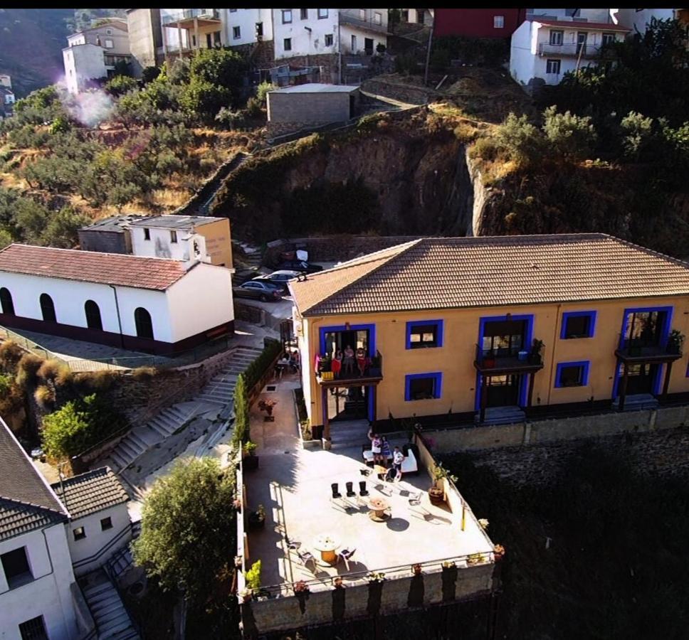 Alojamientos Rurales Hurdes Altas - La Antigua Guarderia Casares de las Hurdes Exterior foto