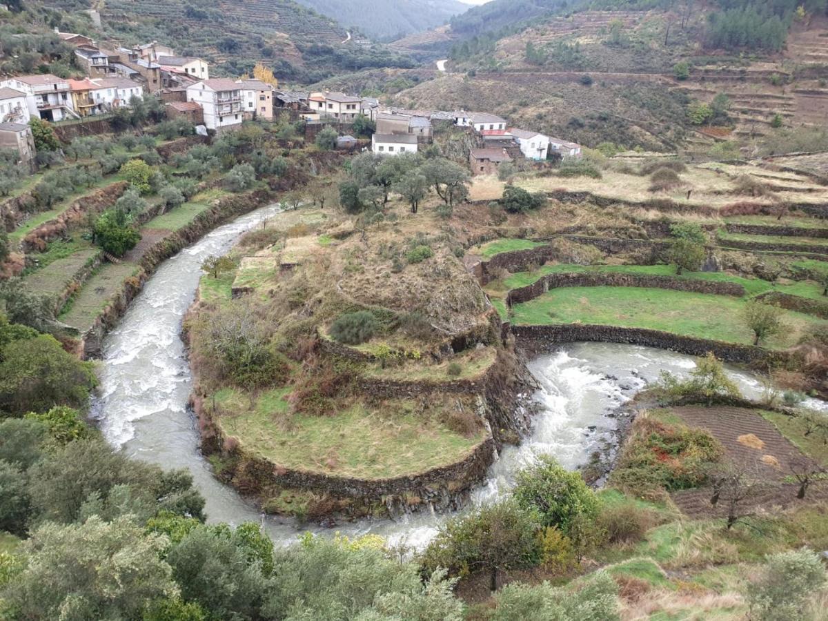 Alojamientos Rurales Hurdes Altas - La Antigua Guarderia Casares de las Hurdes Exterior foto