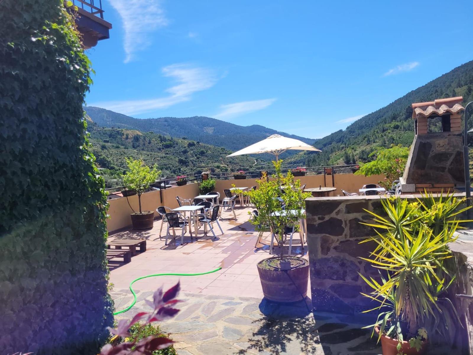 Alojamientos Rurales Hurdes Altas - La Antigua Guarderia Casares de las Hurdes Exterior foto